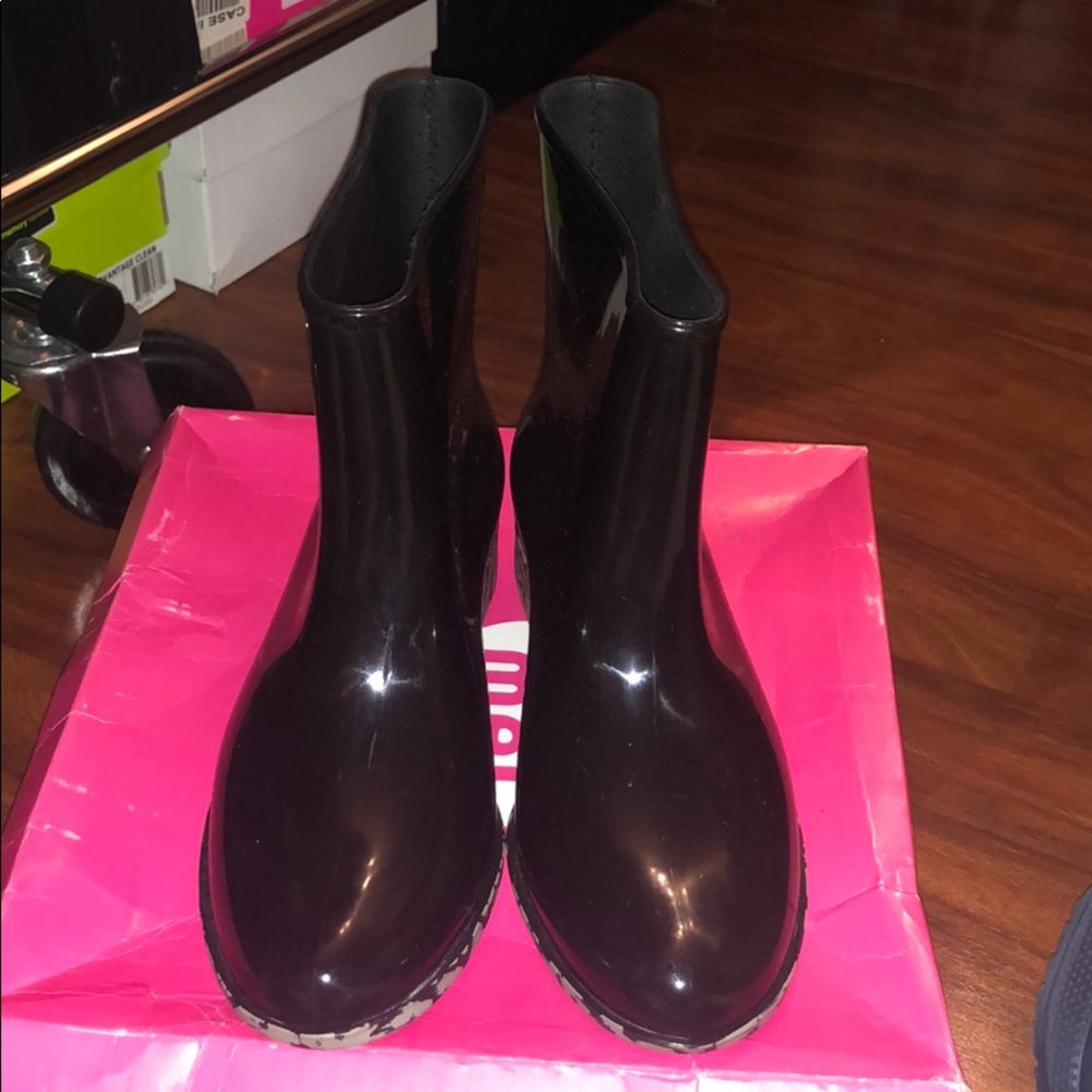 Me!!! Rain boots
